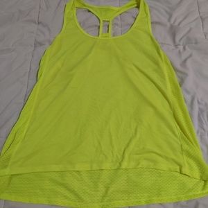 2x yellow workout tank